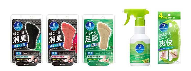 根こそぎ消臭｜さらさら足裏｜足用泡スプレー｜4way足用ブラシ